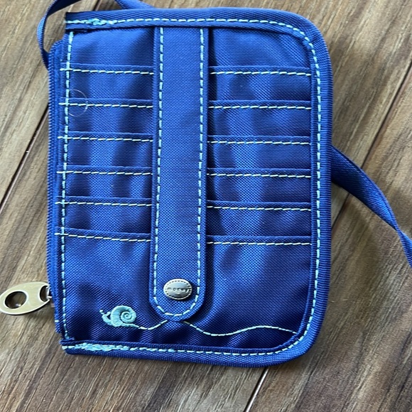 Mosey yoga sports duffel bag (yoga mat is NOT included) - Picture 10 of 16